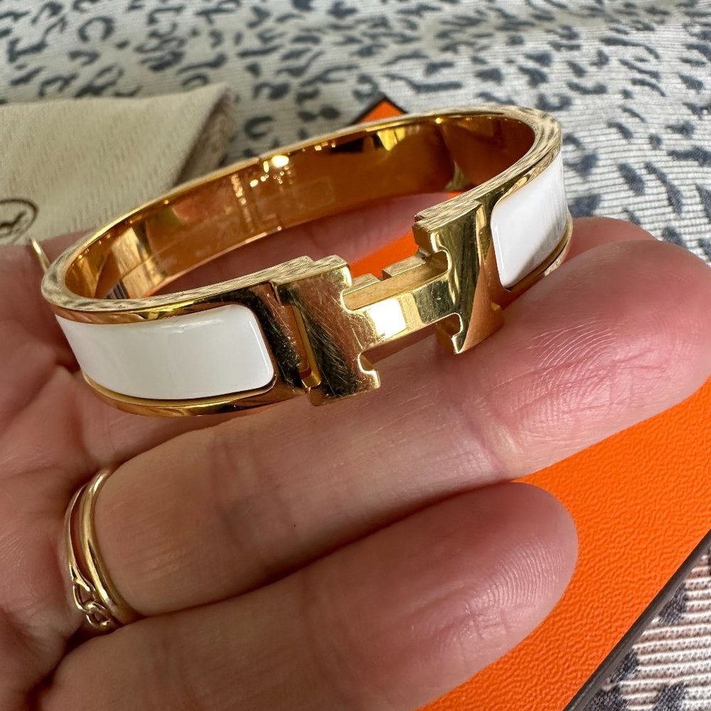 Authentic Hermes Clic H bracelet (White/Blanc PM)